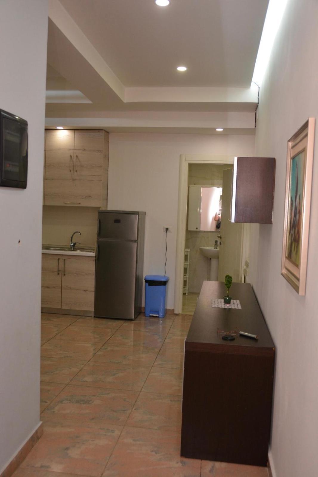 Apartment B&c